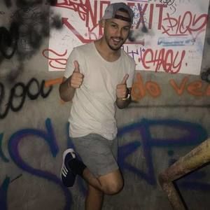 Meet your Posher, Enrique